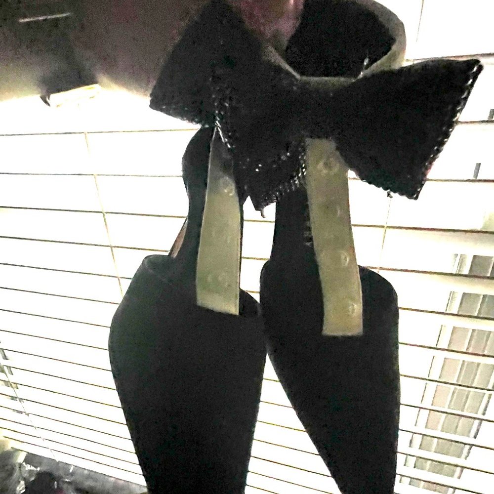 Katy perry exotic stilettos !